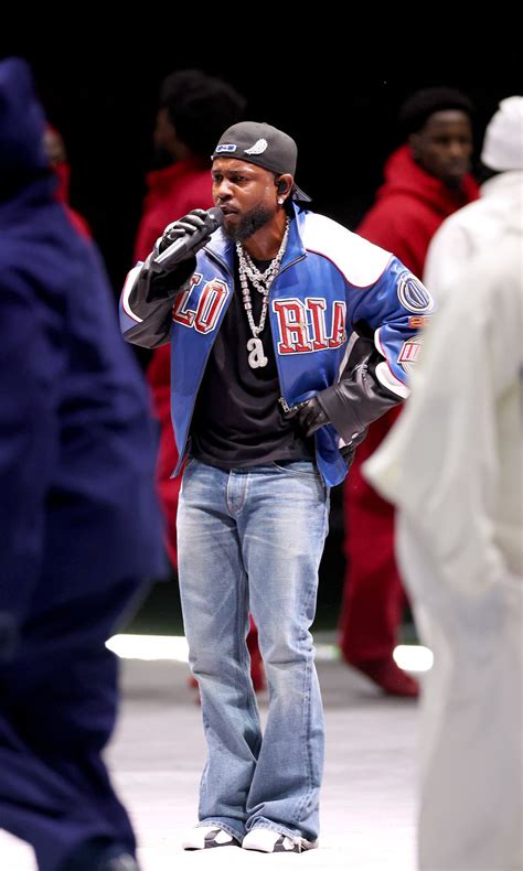 El significado detrás del 'look' de Kendrick Lamar en el Super Bowl ...