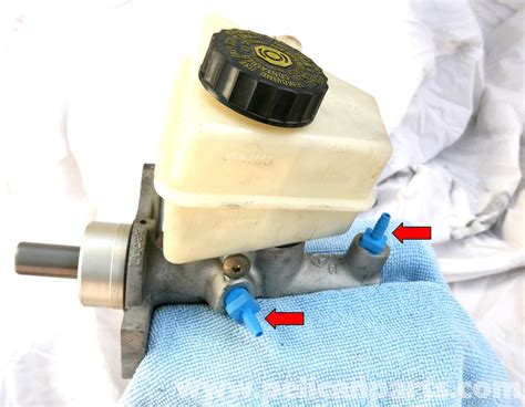 How Do You Bench Bleed A Brake Master Cylinder