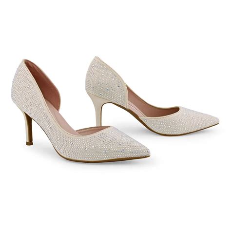 Buy Victoria Diamond Studded Slim Golden Pumps | Lino Perros