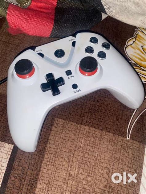 Wired Game Controller PC & Laptop Compatible - Games & Entertainment ...