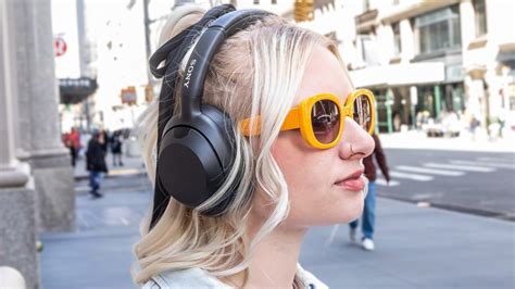 The 5 best noise-cancelling headphones for blocking out the world - Blog