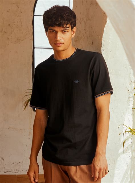 Buy Obsidian Crew | Casual Black Solid Shirts for Men Online | Andamen
