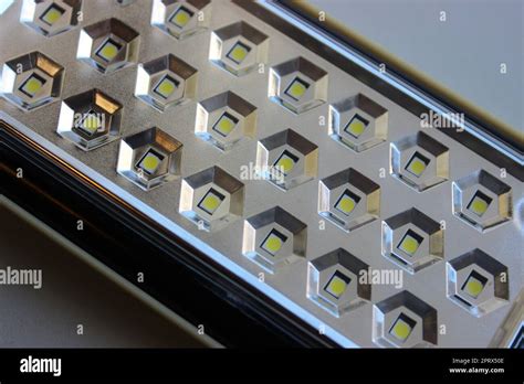 Center Wipe LED Pattern 的图像结果