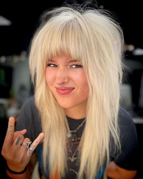 19 Ways to Wear Wolf Haircut in 2023 (48 Photos) | Rocker hair, Long ...