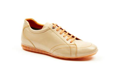 Casual Sports Shoes 的图像结果