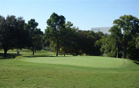 Brook Hollow Golf Club Review - Graylyn Loomis