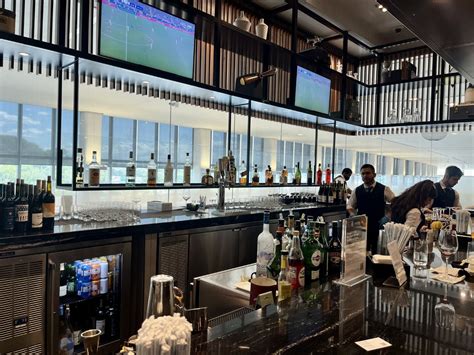 Review: American Express Platinum Card | Frugal Flyer