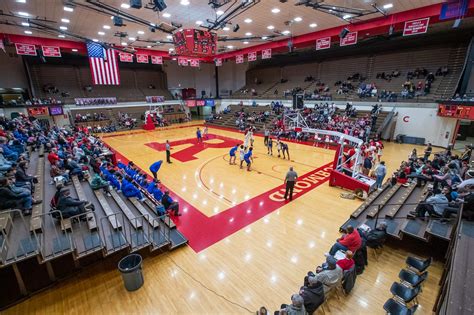 Big Indiana Gyms: Tour 13 of the largest high school gyms in the U.S.