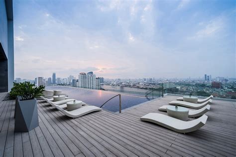Avani+ Riverside Bangkok Hotel Rooftop Bar: Pictures & Reviews ...