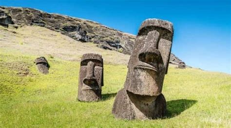 Easter Island 'Moai' stone statue begins long journey home - World News