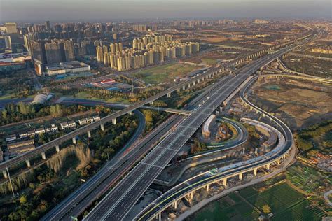 沪杭高速临平段改建工程主线开通（取消）
