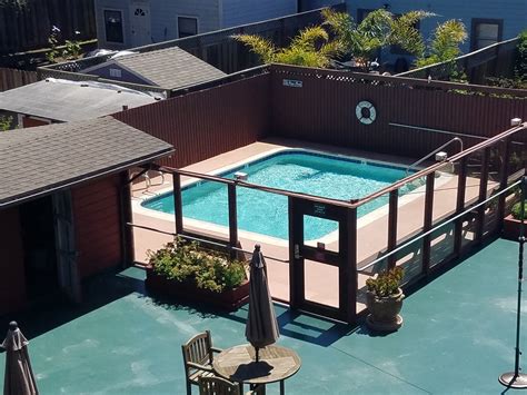 Seal Rock Inn – TortoisePath | California USA 🇺🇸