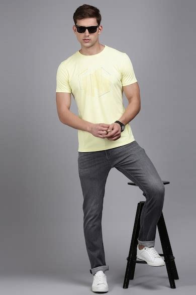 Buy Men Grey Dark Slim Fit Jeans Online - 890784 | Louis Philippe