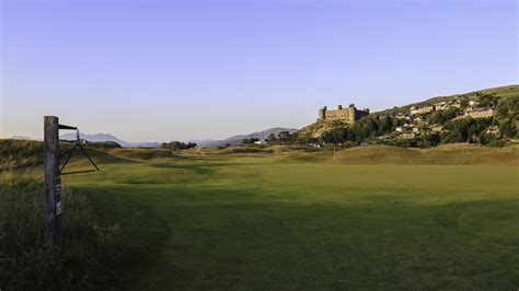 Royal St David’s Golf Club: Course Review, Tee Times…