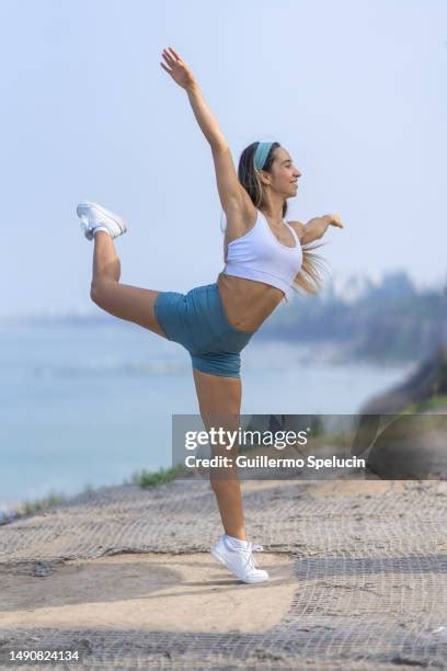 Asana Dancing 的图像结果