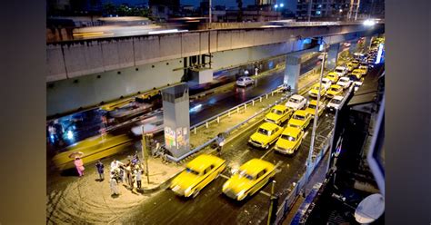 Sick Of Being Stuck In Pujo Traffic: Here Are The Roads You Should ...