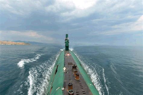 朝鲜潜艇数居世界首位 已完成水下导弹发射试验 |朝鲜|潜艇_新浪军事