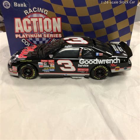 Dale Earnhardt GM Goodwrench Plus / Sign Last Lap Of The Century 1.24 ...