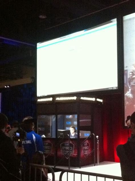 Rezultat imagine pentru Protoss Strategy