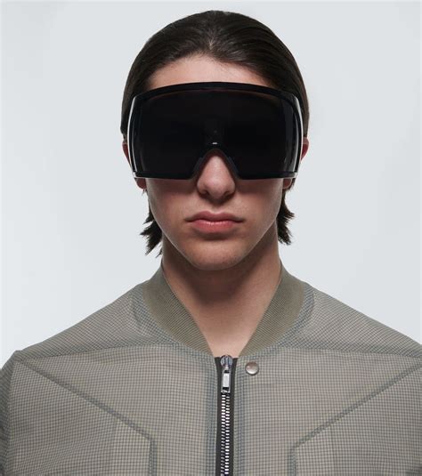 Shield oversized sunglasses | Rick owens, Oversized sunglasses, Clothes ...