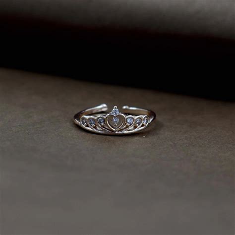 Queen studded rose-gold ring | Salty – Salty Accessories