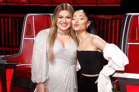 Best New Christmas Songs In 2022 – Billboard