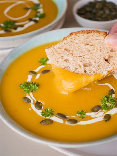 Coquina Squash Soup {Creamy} (with VIDEO) - Vargasavour Recipes