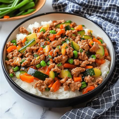Savory Ground Turkey Stir Fry That'll Whip You Right Up! - diarecipes.com