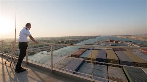 Lifting the curtain on the reverberations of the Suez blockage | Maersk