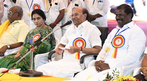 பாமக தலைவரானார் நிறுவனர் ராமதாஸ் - சிறப்பு பொதுக்குழுவில் தீர்மானம் ...