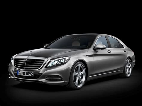 The Mercedes-Benz S-Class W222 is Edmund's Best Luxury Sedan - autoevolution