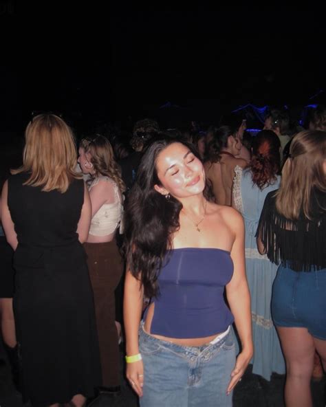 maisie rain (@maisiewinn) • Instagram photos and videos