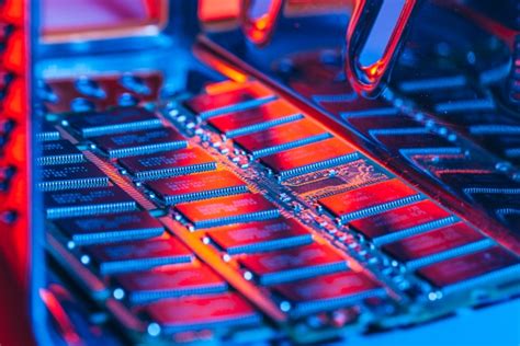 Top Suppliers Enjoy Big Gains in Small NOR Flash Market - EE Times Asia