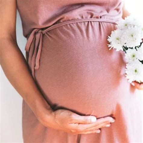 First Trimester of Pregnancy: Symptoms, Diet & Care Tips