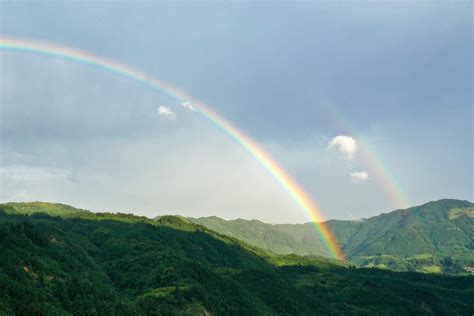 What Is A Double Rainbow Baby? A Pediatrician Explains