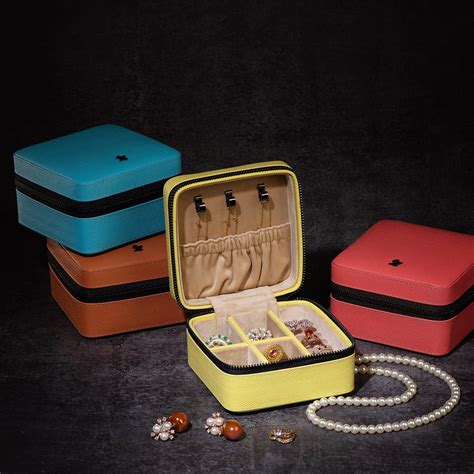 Compact Luxury Jewellery Box with Zip | Velvet-Lined Travel Jewellery ...