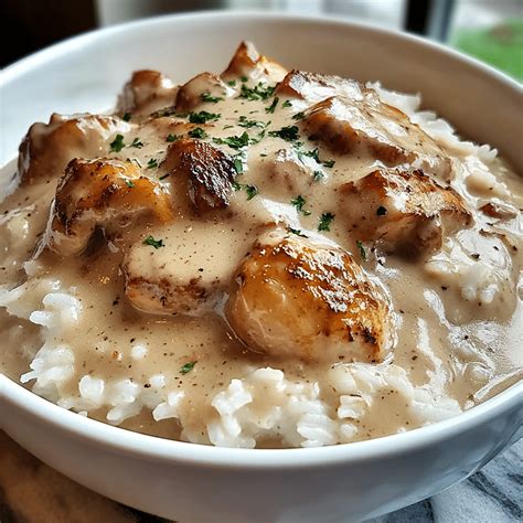 Smothered Chicken And Rice