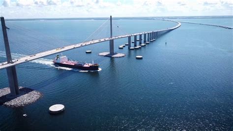 Baltimore bridge collapse: Harbor pilots play integral role in ...
