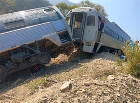 Mexico Oaxaca Train Derailment Accident; 13 Dead 98 Injured Engine ...