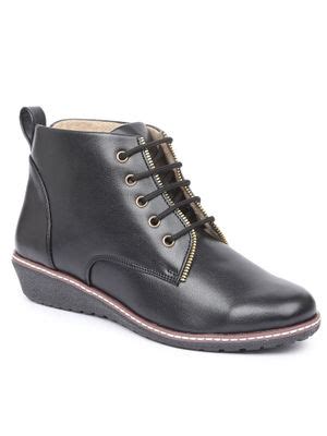 Buy VALIOSAA Solid Black Casual Boots Online