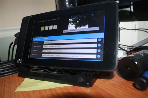 Trying to get TouchUI, GUI working on Raspberry Pi 3B+ and 7 inch ...