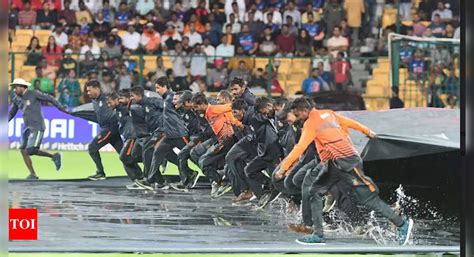 Ground staff, the unsung heroes off the pitch | Cricket News - Times of ...