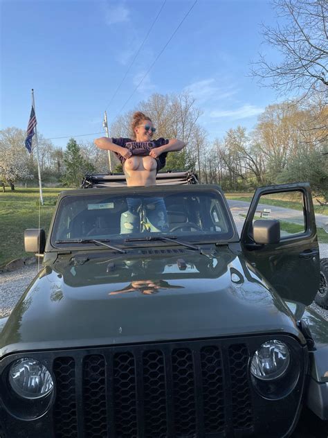 Flash at the park 😬 : r/PublicFlashing