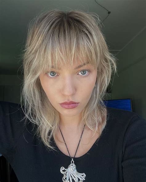 17 Shaggy Wolf Haircut