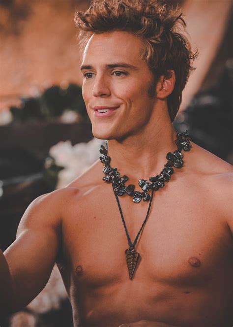 The Hunger Games | Finnick odair sam claflin, Hunger games finnick ...