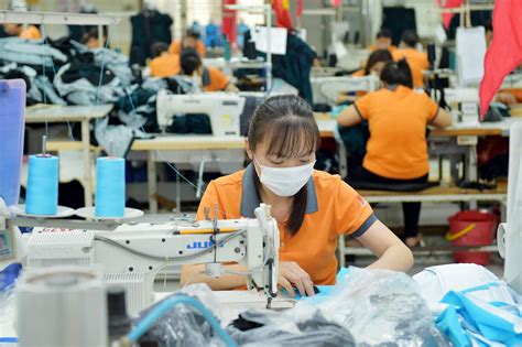 河南如何打造世界服装工厂，实现万亿服装产业？