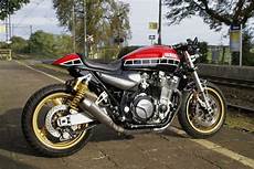 Yamaha Xjr1300 Cafe Racer Review by Yamaha Xjr1300 Cafe Racer Yamaha Xjr1300 Cafe Racer Review