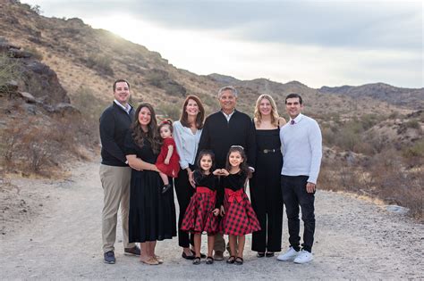 The Best Locations in Phoenix for Stunning Extended Family Photography ...