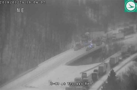 Crash on I-90 westbound stalls traffic in Lake County; speed limit ...