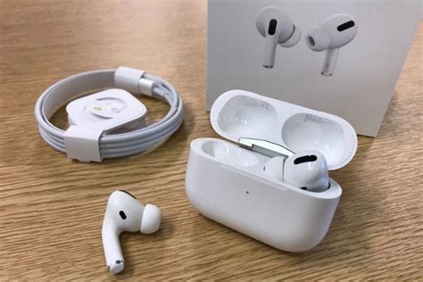 Apple’s AirPods are so easy to wear you’ll forget you have them on - Vox
